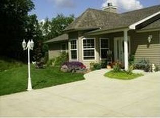 264 Starrville Ln, Reeds Spring, MO 65737