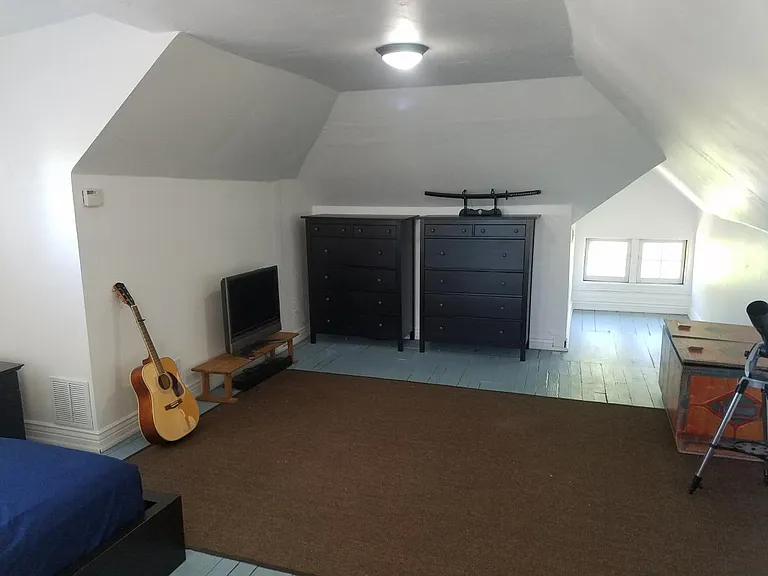Upstairs bedroom