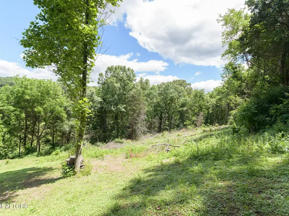 Hidden Valley Rd, Clinton, TN 37716