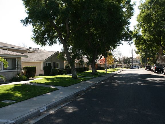 2nd image of 3036 Winfield Ave