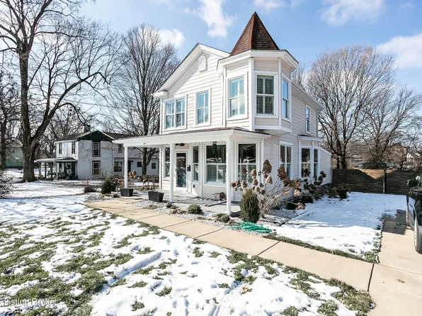 320 S 3rd St, Bardstown, KY 40004