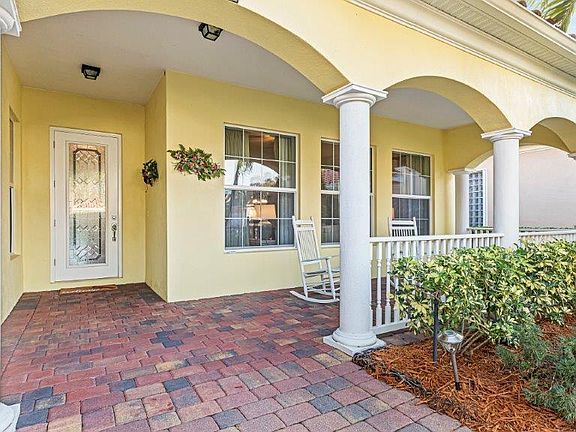 3rd image of 4985 Green Island Pl