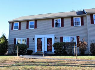 29 Jamestown Ct, South Portland, ME 04106