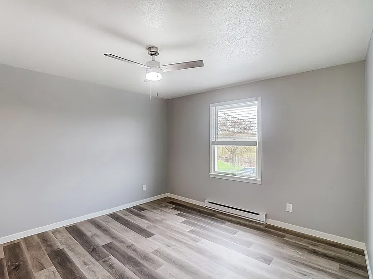 Chardon Place Apartments and Townhomes — Photo 19