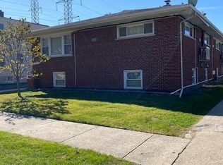 4616 Grove Ave #1F, Forestview, IL 60402