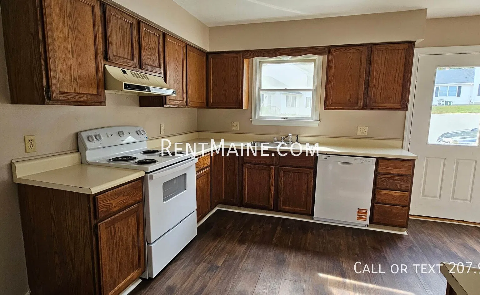 114 Main Rd S — Photo 1