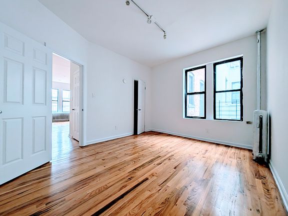 5th image of 267 Lincoln Pl APT 6D