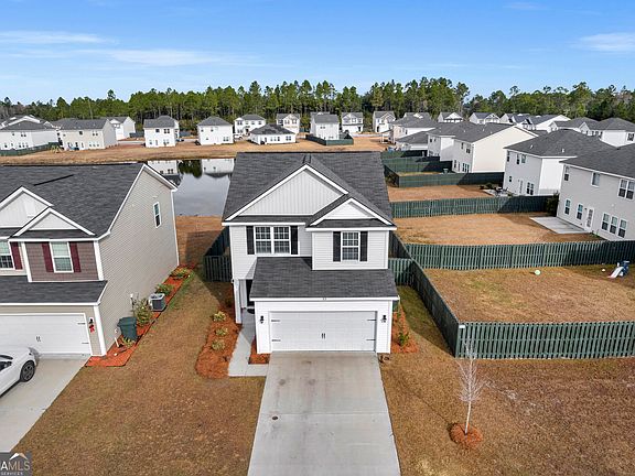 2nd image of 85 Brightleaf Cir