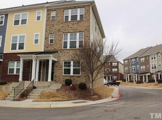 3017 Summerhouse Rd, Cary, NC 27519