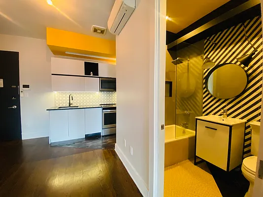 Rented by Pear NYC LLC | media 23