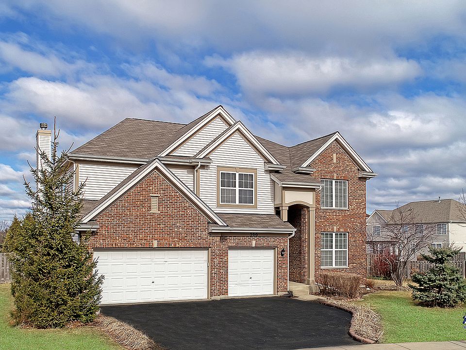 1st image of 566 W Seaton Dr