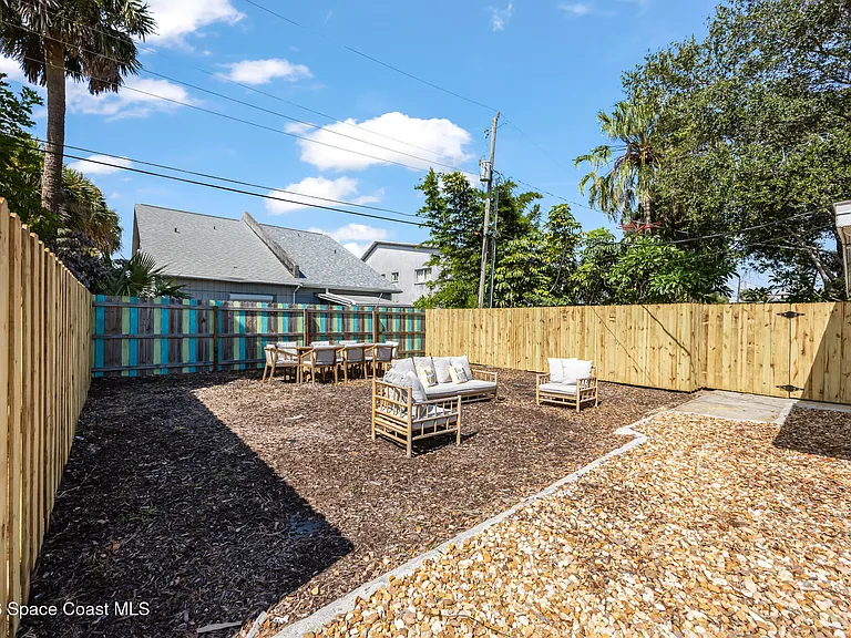 224 Grant Ave — Photo 23