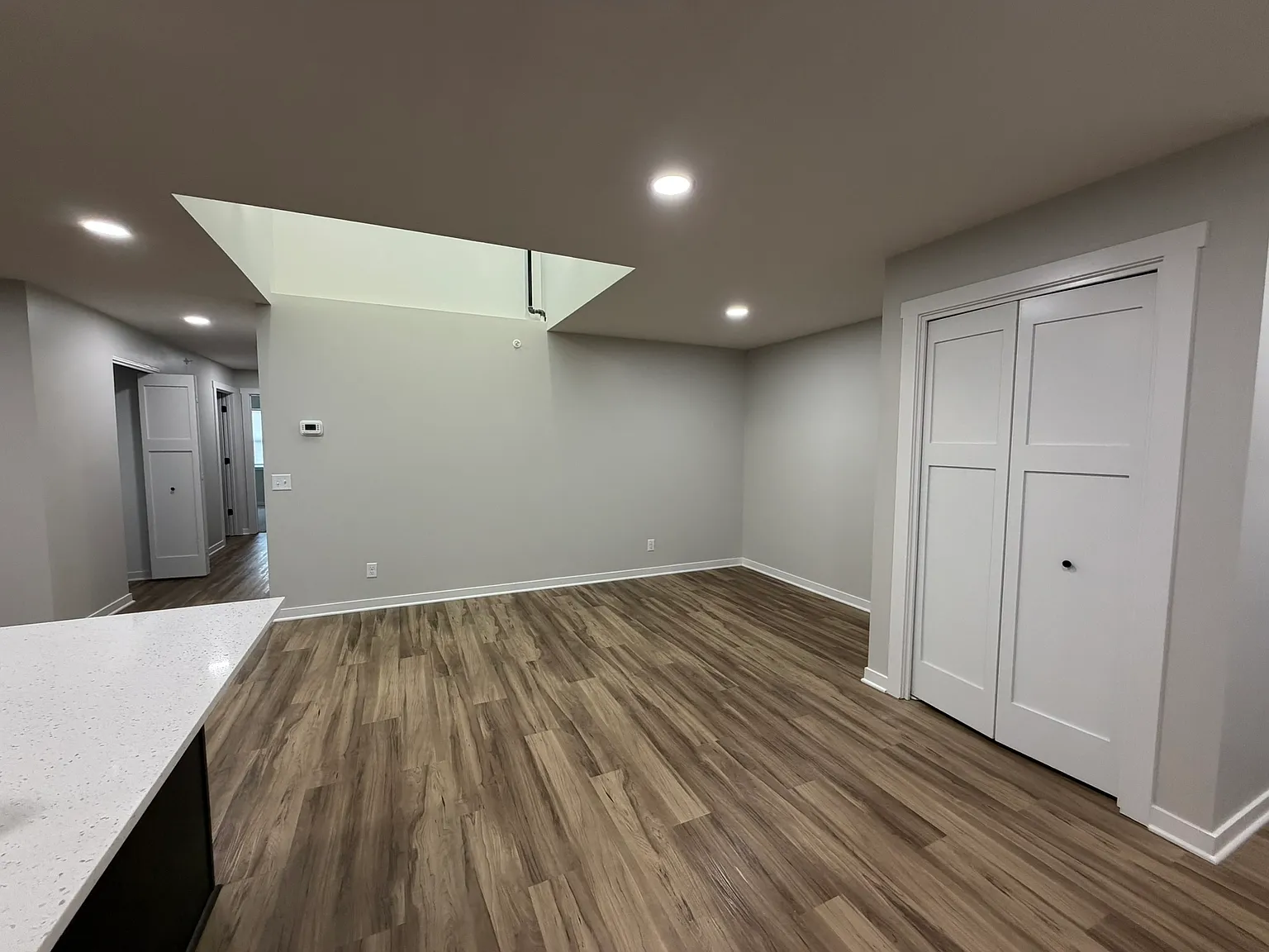 2 bed, 1028 sqft, $1,600 — Photo 3