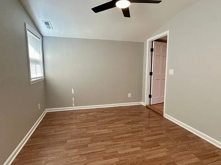 265 Flynn Dr — Photo 11