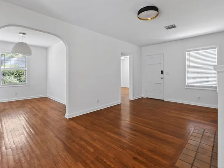 236 Greymon Dr — Photo 8