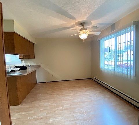 5th image of 2924 117th St
