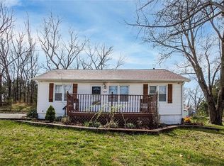 13201 NW Mohawk Rd, Parkville, MO 64152