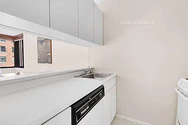 Sold by Engel & Völkers New York City