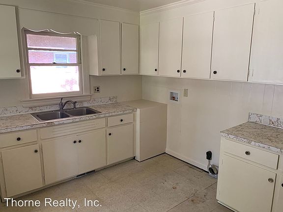 5th image of 613 Powell Dr