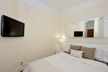 Rented by Eisenberg Exclusives