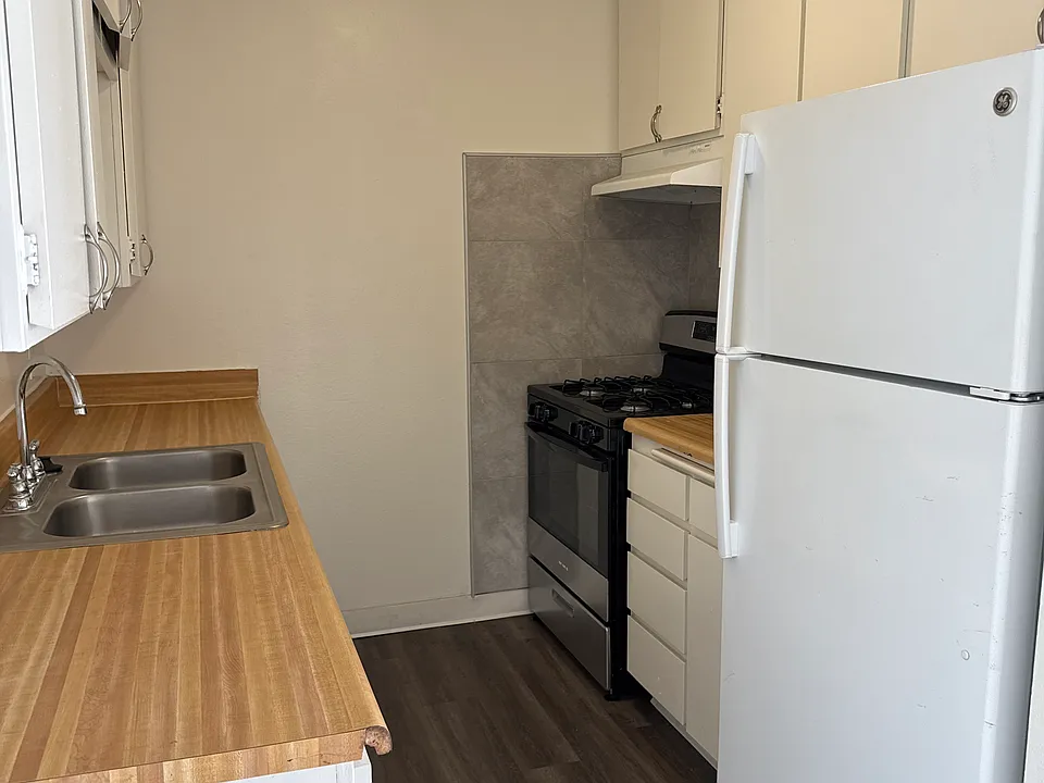 Cerise Apartments