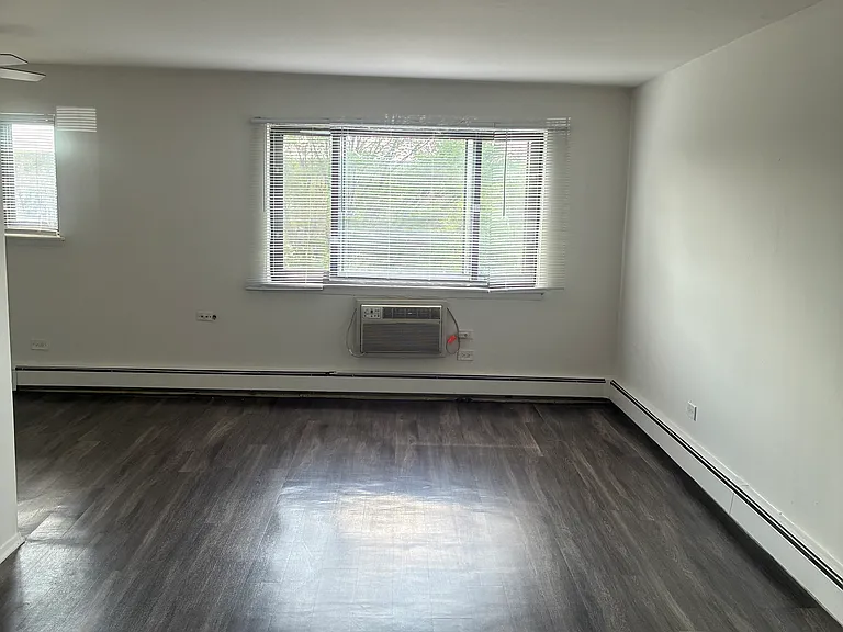 125 Surrey Dr #201 — Photo 7