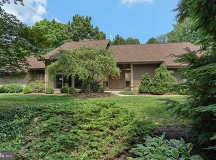1801 Fieldcrest Rd, Lebanon, PA 17042