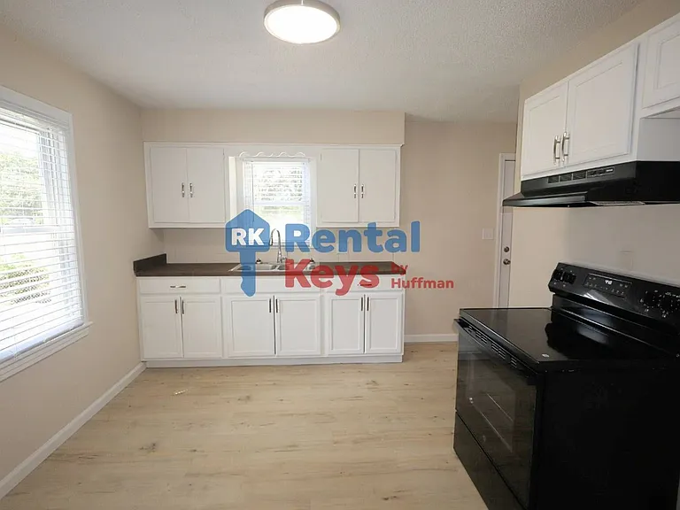 2208 Margybeth Ave — Photo 8