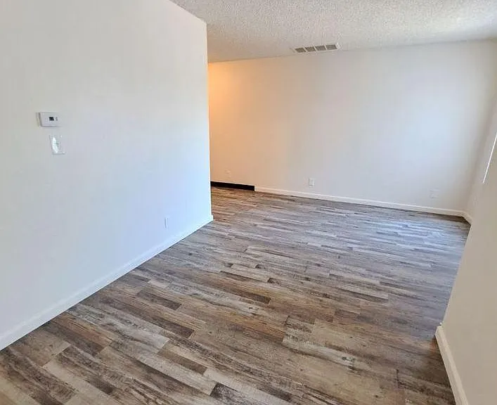 Princeton Place Apartments — Photo 4