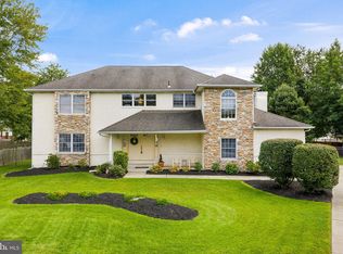 6 Inverness Ct, Blackwood, NJ 08012