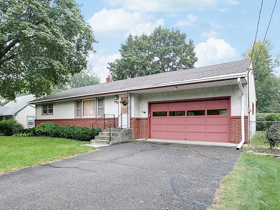 2nd image of 574 Shryer Ave W