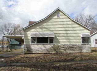 516 N 8th St, Clinton, IN 47842