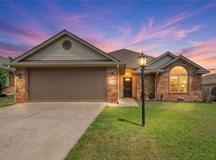 1076 Red Oak Dr, Alma, AR 72921