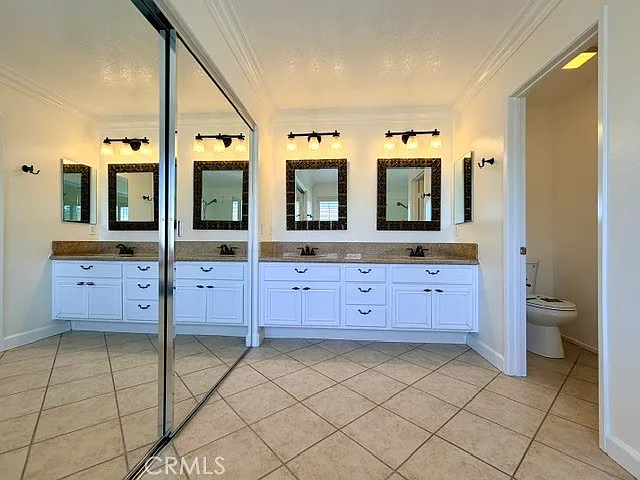 28 Granada — Photo 9