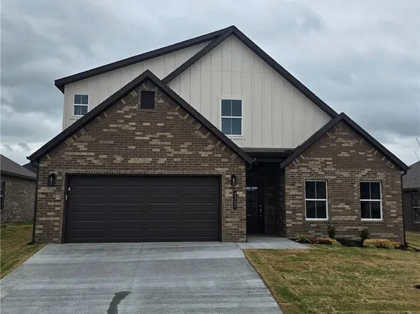 2307 N Presley St, Siloam Springs, AR 72761