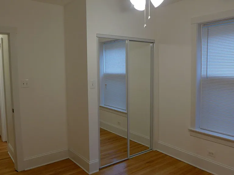 Marshfield Apartments — Photo 10