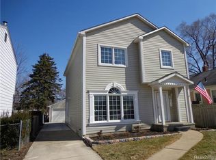 3834 Royal Ave, Berkley, MI 48072