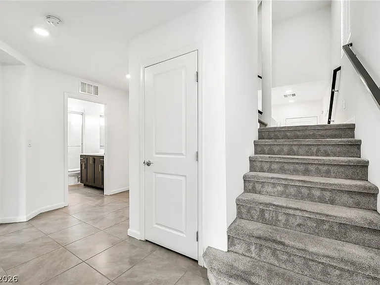 7754 Misty Oaks Ave — Photo 3