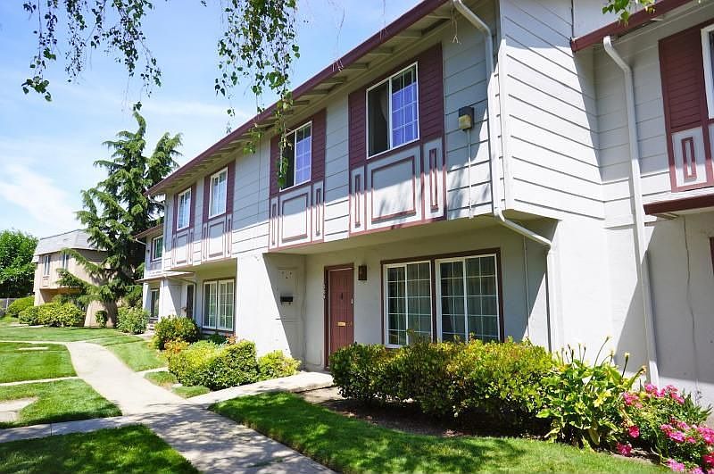 1st image of 304 San Vito Ct