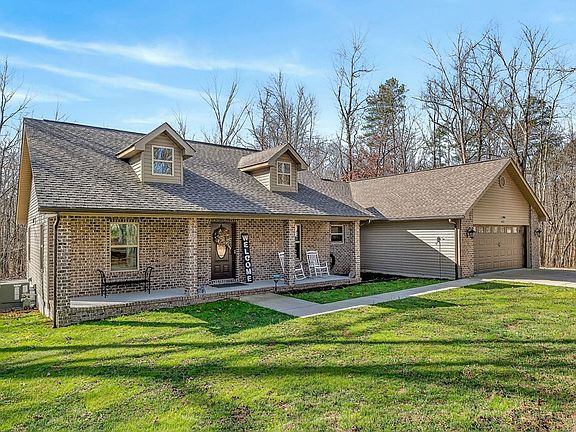 2nd image of 411 Cumberland Cove Rd