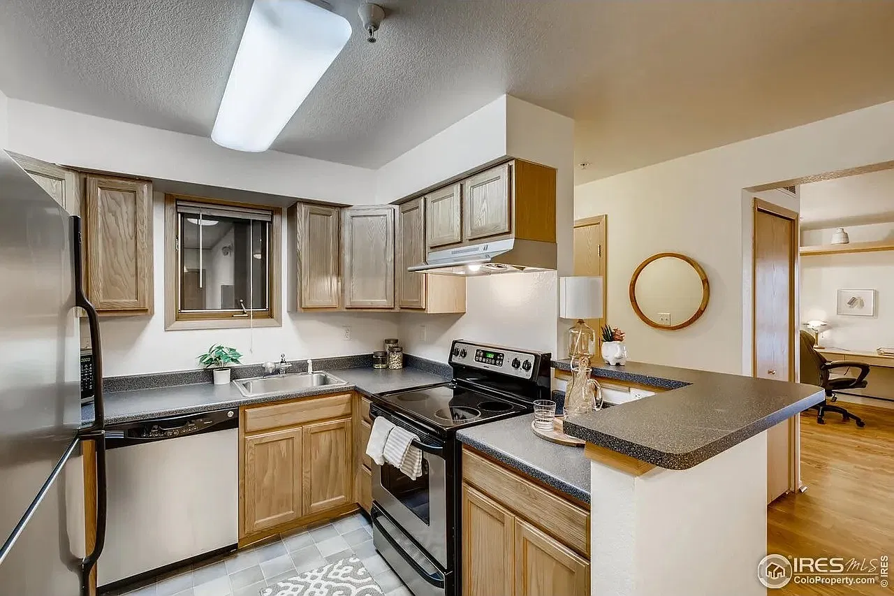1 bed, 754 sqft, $1,595 — Photo 3