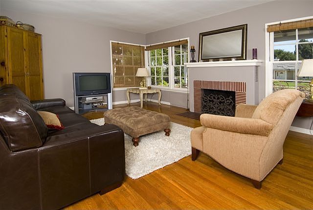 2nd image of 8303 Santa Ynez St