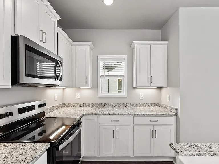 232 Franklin St — Photo 14
