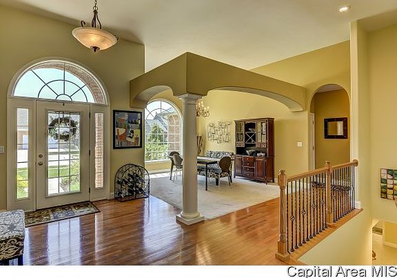 4th image of 905 River Birch Ct