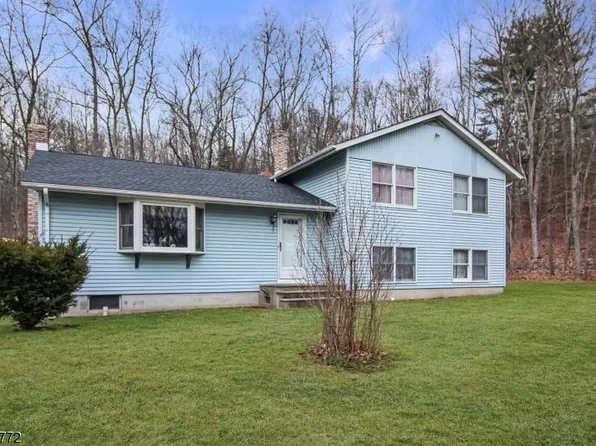 939 Mount Benevolence Rd, Newton, NJ 07860