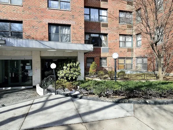 303 Beverly Road image 9 of 9