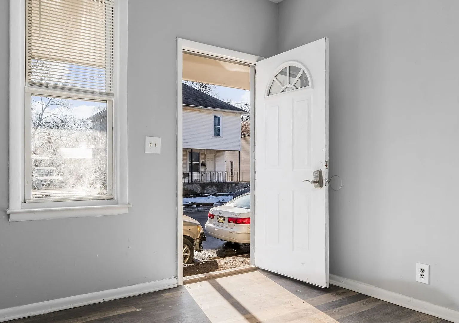Renovated 2BR Lancaster Apartment! — Photo 1