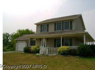 267 Henshaw Rd, Bunker Hill, WV 25413