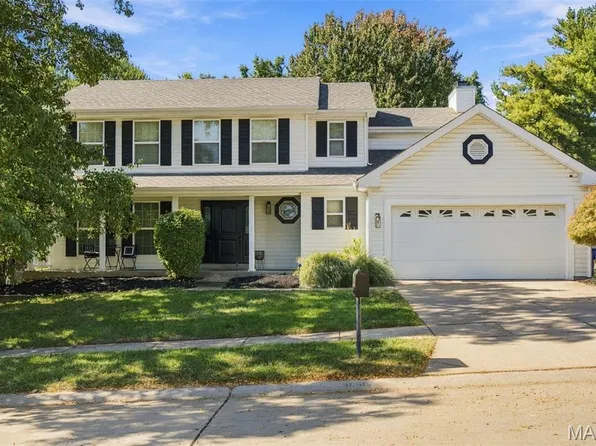 3550 Bostons Farm Dr, Bridgeton, MO 63044