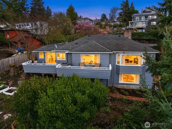 15828 25th Avenue SW, Burien, WA 98166
